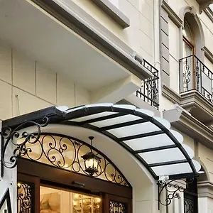 Mirrors Hotel Istambul
